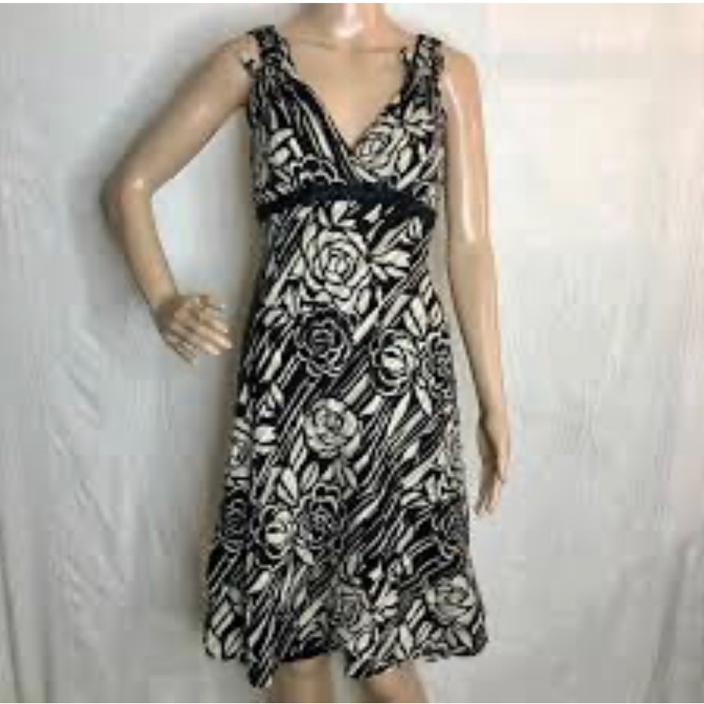 Helen Wang Light brown and black dress
